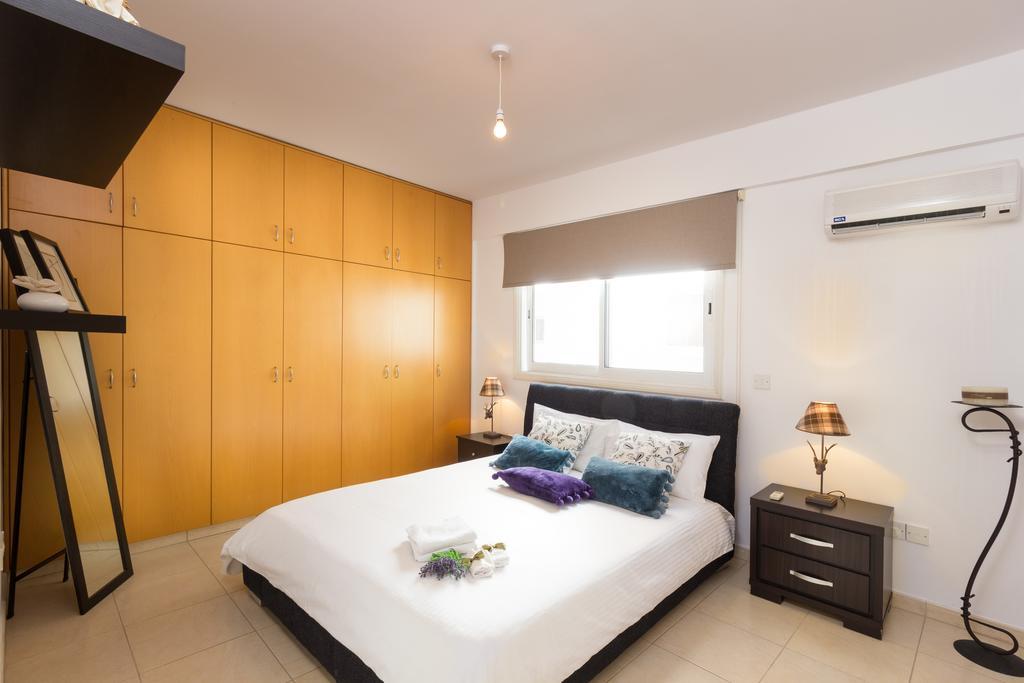 Elena Court Apt 401 Appartement Larnaca Buitenkant foto