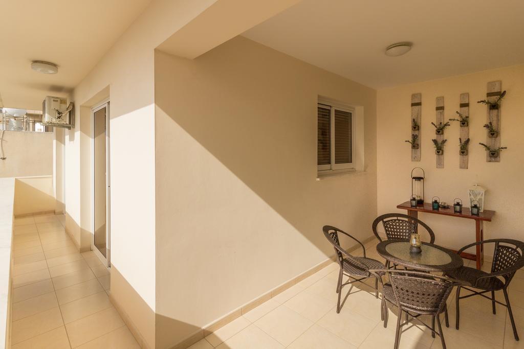 Elena Court Apt 401 Appartement Larnaca Buitenkant foto